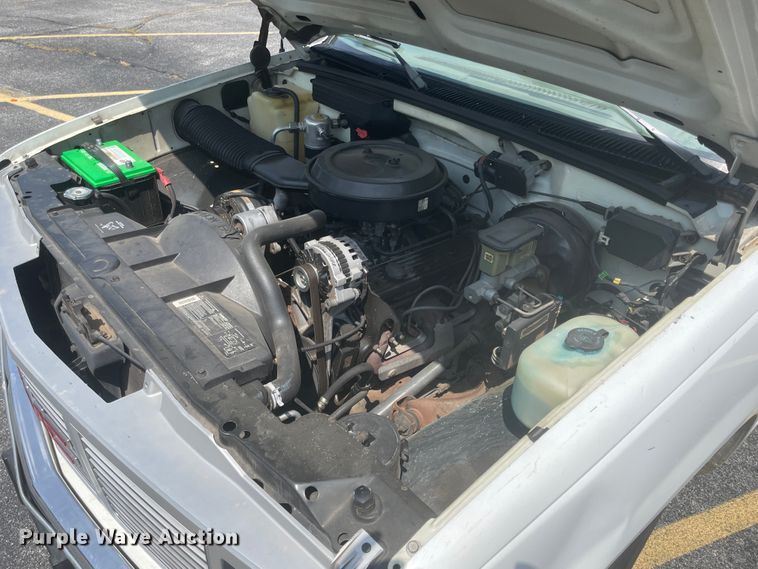 image for item IC9482 1993 GMC Sierra 2500  pickup truck