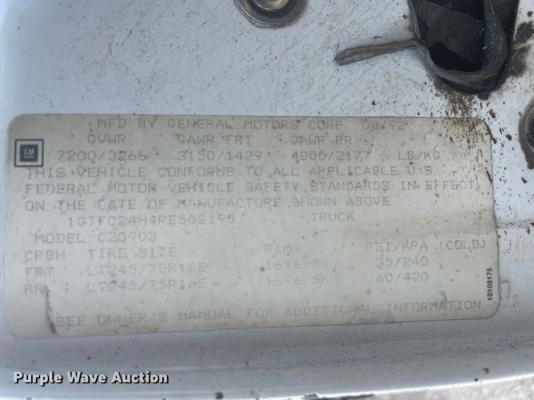 image for item IC9482 1993 GMC Sierra 2500  pickup truck