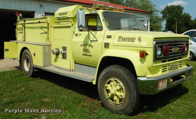 image for item II9680 1977 Chevrolet C65  pumper fire truck