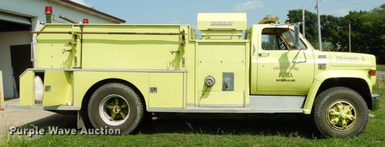 image for item II9680 1977 Chevrolet C65  pumper fire truck