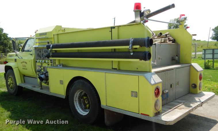 image for item II9680 1977 Chevrolet C65  pumper fire truck