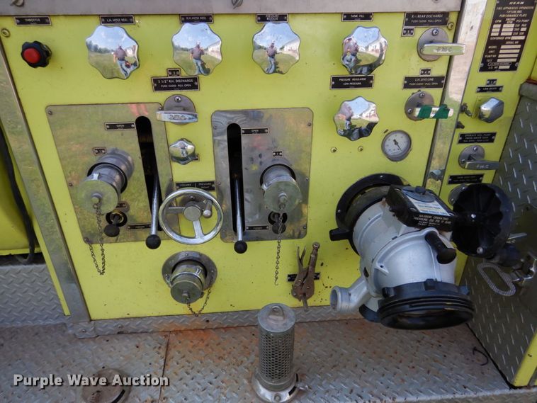 image for item II9680 1977 Chevrolet C65  pumper fire truck