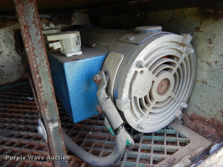 image for item II9680 1977 Chevrolet C65  pumper fire truck