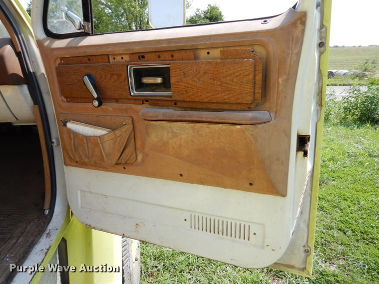 image for item II9680 1977 Chevrolet C65  pumper fire truck