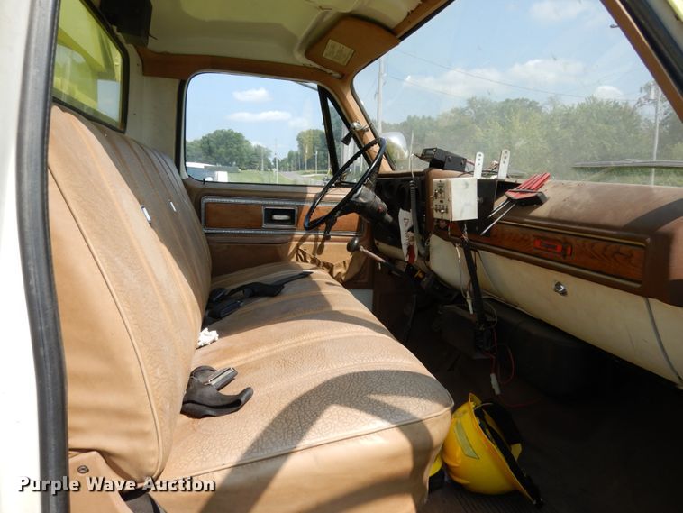 image for item II9680 1977 Chevrolet C65  pumper fire truck