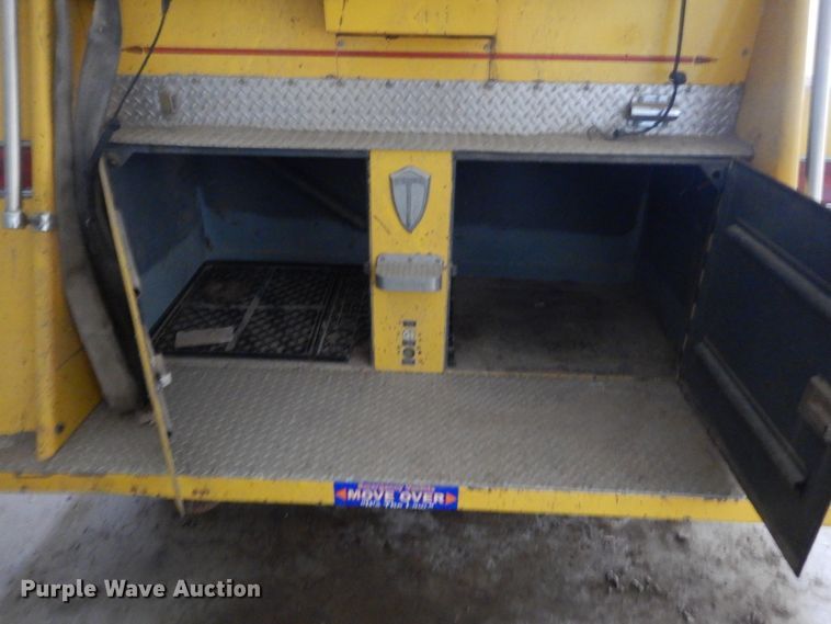 image for item II9681 1973 Ford 800  pumper fire truck