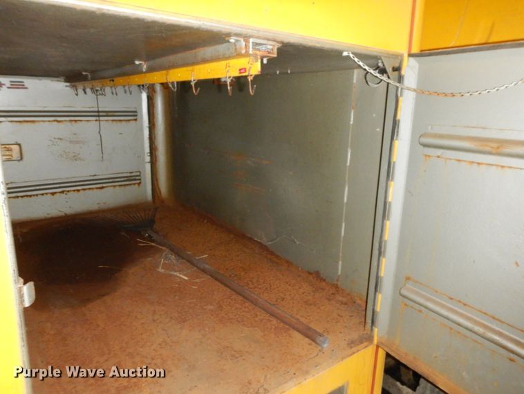 image for item II9681 1973 Ford 800  pumper fire truck