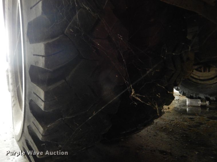 image for item II9681 1973 Ford 800  pumper fire truck