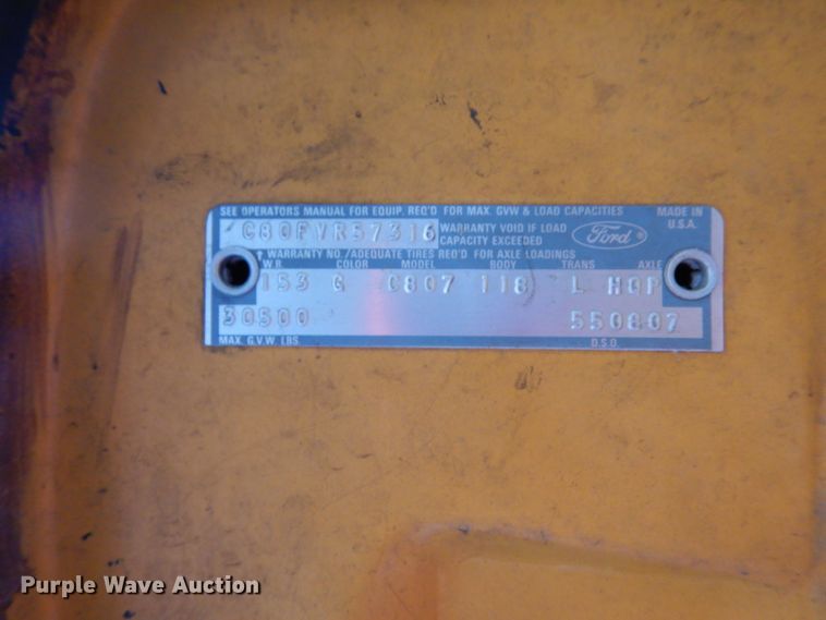 image for item II9681 1973 Ford 800  pumper fire truck