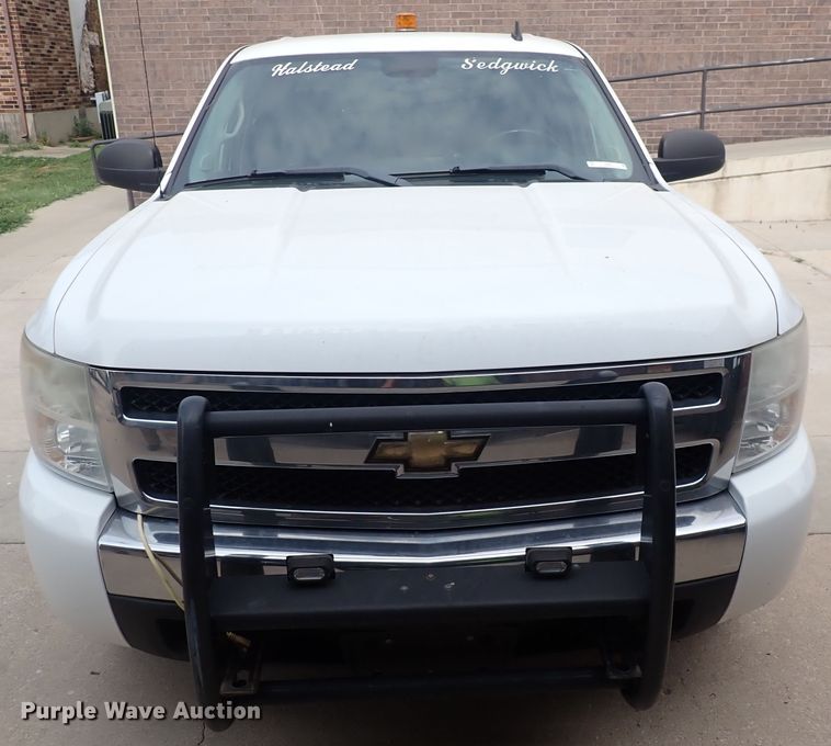 image for item IJ9881 2008 Chevrolet Silverado 1500  Crew Cab pickup truck