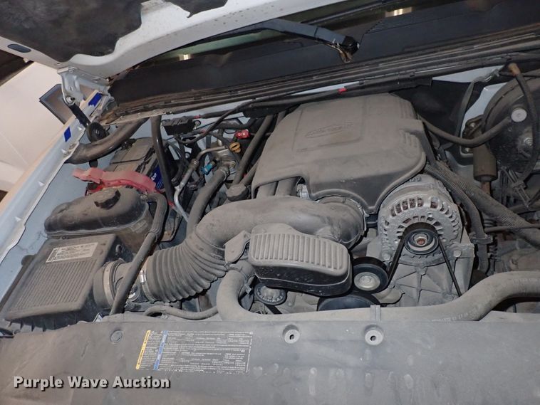 image for item IJ9881 2008 Chevrolet Silverado 1500  Crew Cab pickup truck