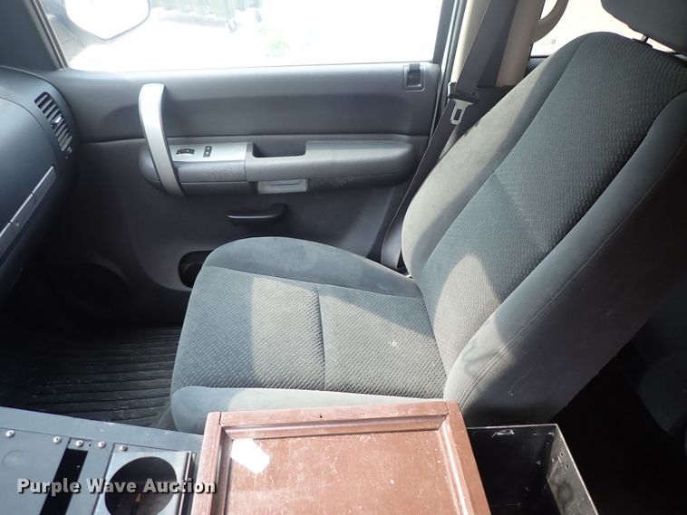 image for item IJ9881 2008 Chevrolet Silverado 1500  Crew Cab pickup truck