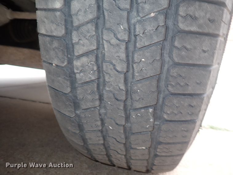 image for item IJ9881 2008 Chevrolet Silverado 1500  Crew Cab pickup truck