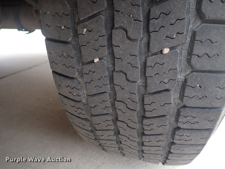 image for item IJ9881 2008 Chevrolet Silverado 1500  Crew Cab pickup truck