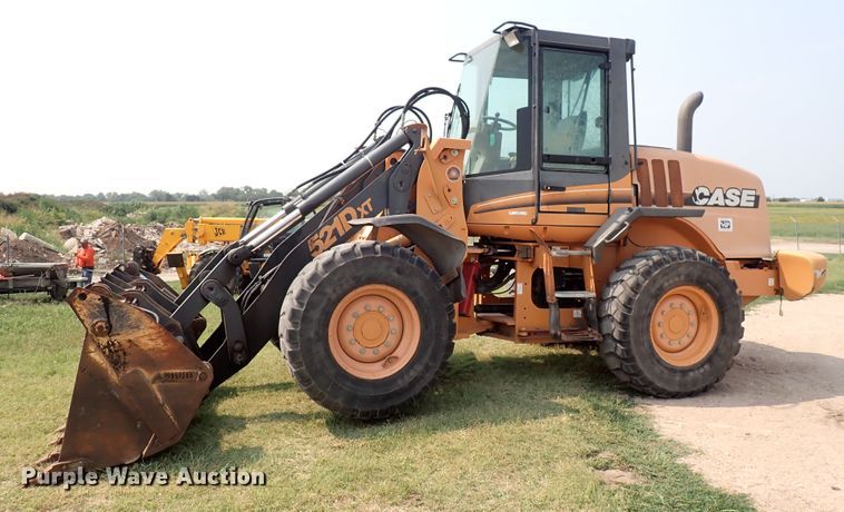 image for item IJ9902 2004 Case 521DXT  wheel loader