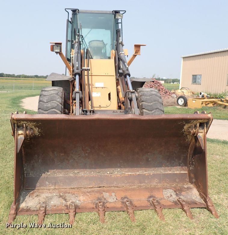 image for item IJ9902 2004 Case 521DXT  wheel loader