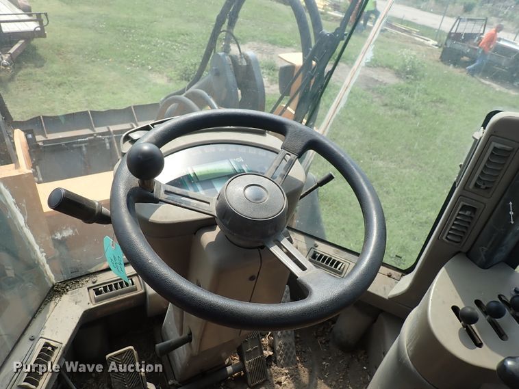 image for item IJ9902 2004 Case 521DXT  wheel loader