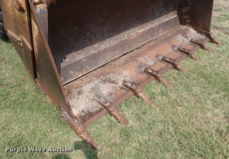 image for item IJ9902 2004 Case 521DXT  wheel loader