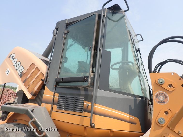 image for item IJ9902 2004 Case 521DXT  wheel loader