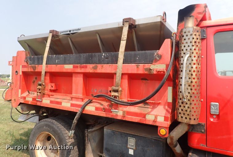 image for item IJ9906 1993 International 4900  dump truck