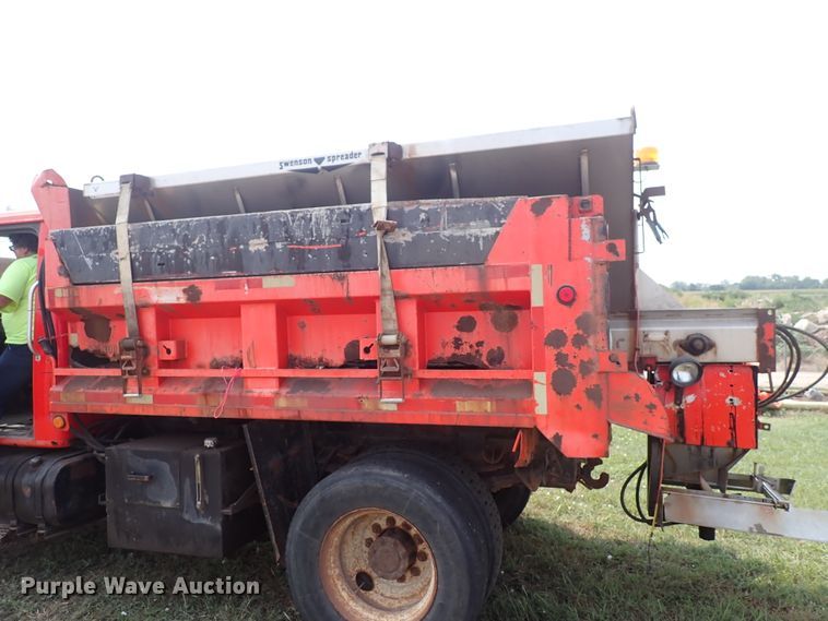 image for item IJ9906 1993 International 4900  dump truck