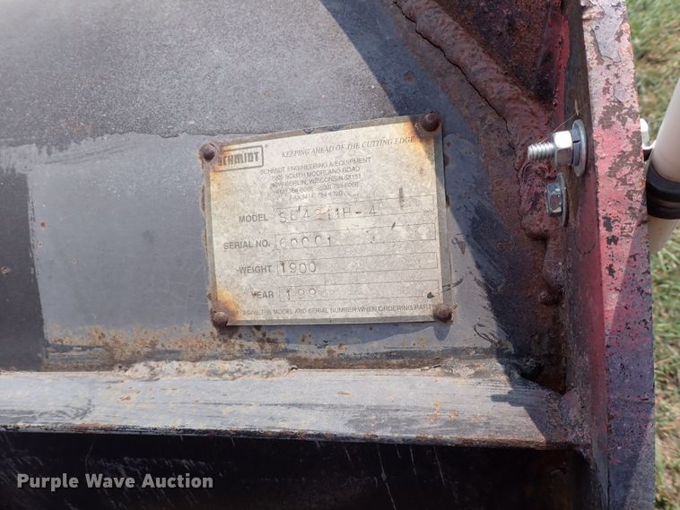 image for item IJ9906 1993 International 4900  dump truck