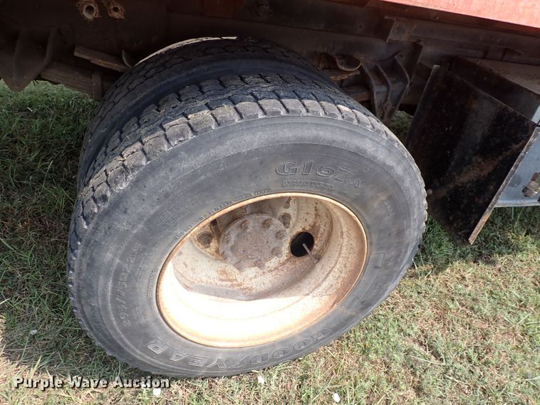 image for item IJ9906 1993 International 4900  dump truck