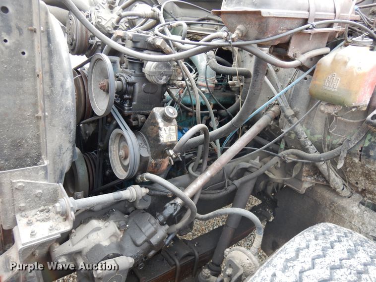 image for item IL9961 1981 International 1854  oil distributor truck