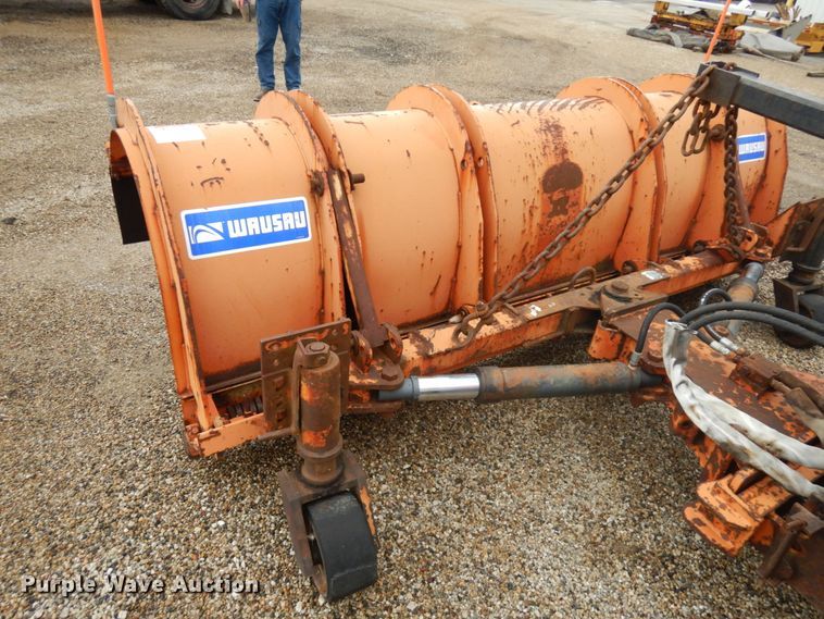 image for item IL9962 2001 Freightliner FL80  dump truck