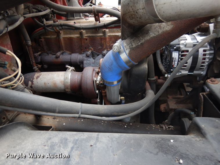 image for item IL9962 2001 Freightliner FL80  dump truck