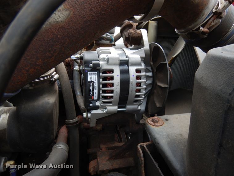 image for item IL9962 2001 Freightliner FL80  dump truck