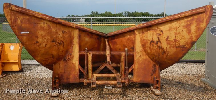 image for item IL9963 138"W V-plow