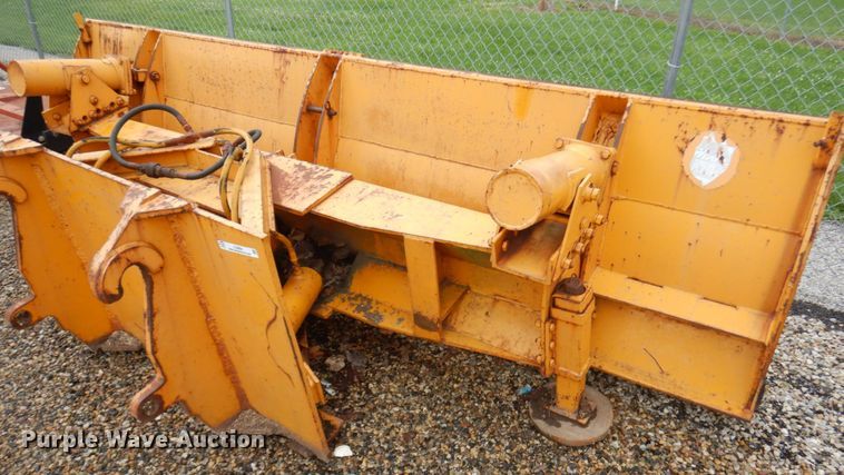 image for item IL9964 Henke  12'W snow plow