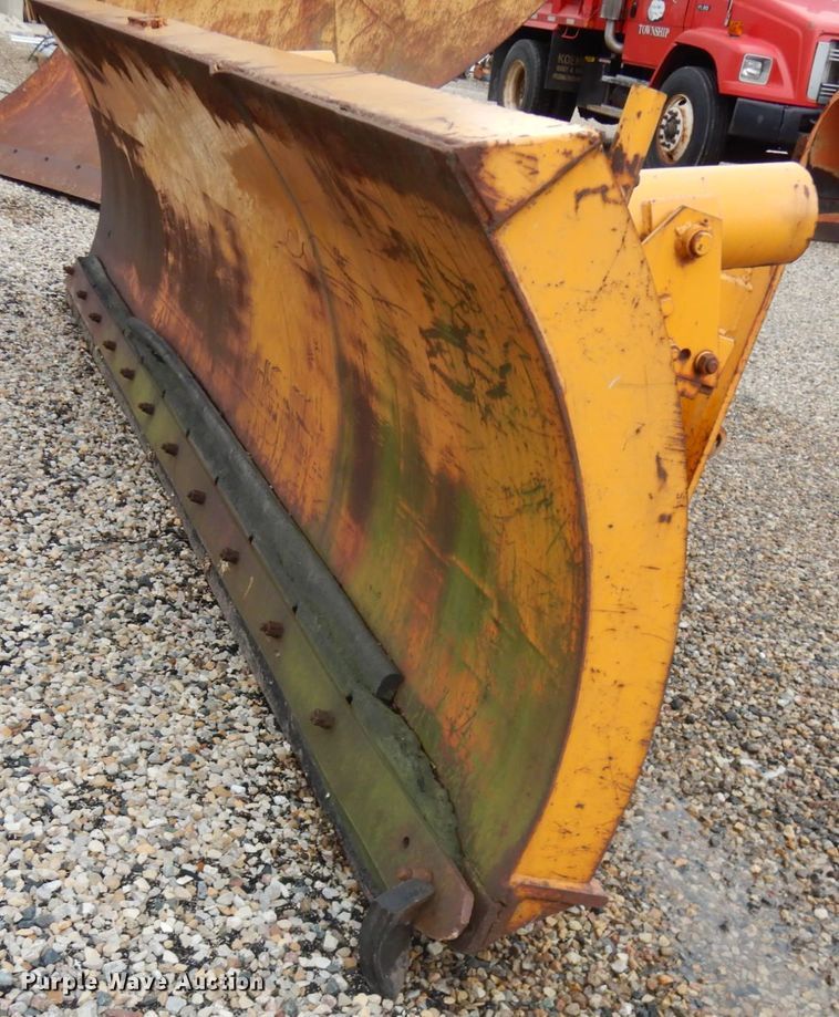 image for item IL9964 Henke  12'W snow plow