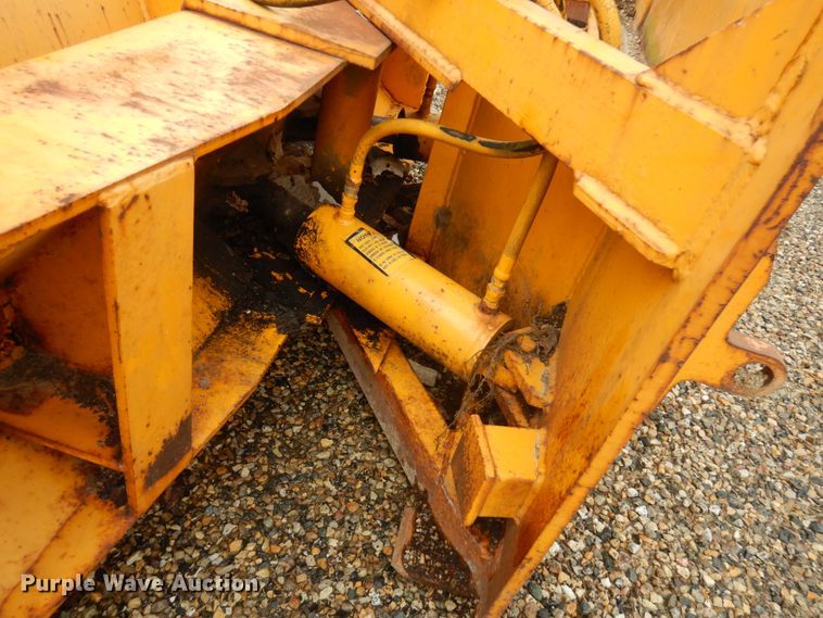 image for item IL9964 Henke  12'W snow plow