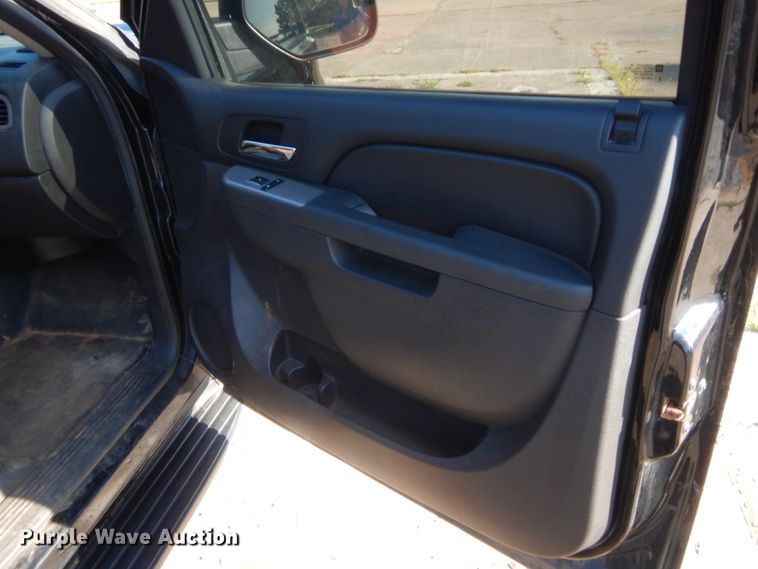 image for item IN9506 2014 Chevrolet Tahoe Police  SUV