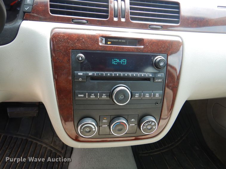 image for item IR9008 2006 Chevrolet Impala LS