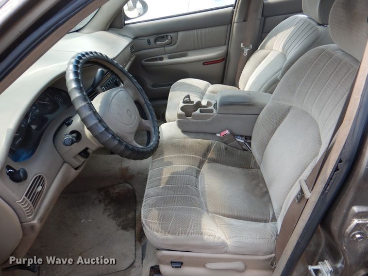 image for item IR9009 2005 Buick Century