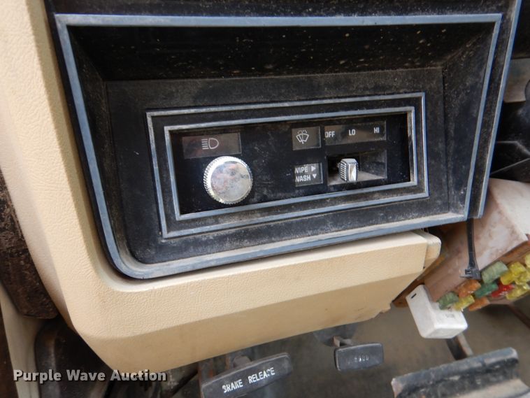 image for item IR9012 1986 Dodge Ram 150  pickup truck