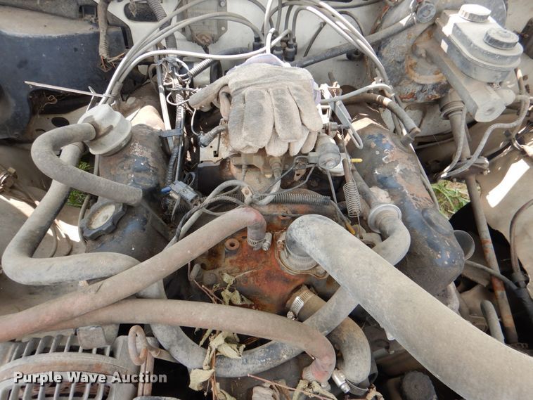 image for item IR9012 1986 Dodge Ram 150  pickup truck