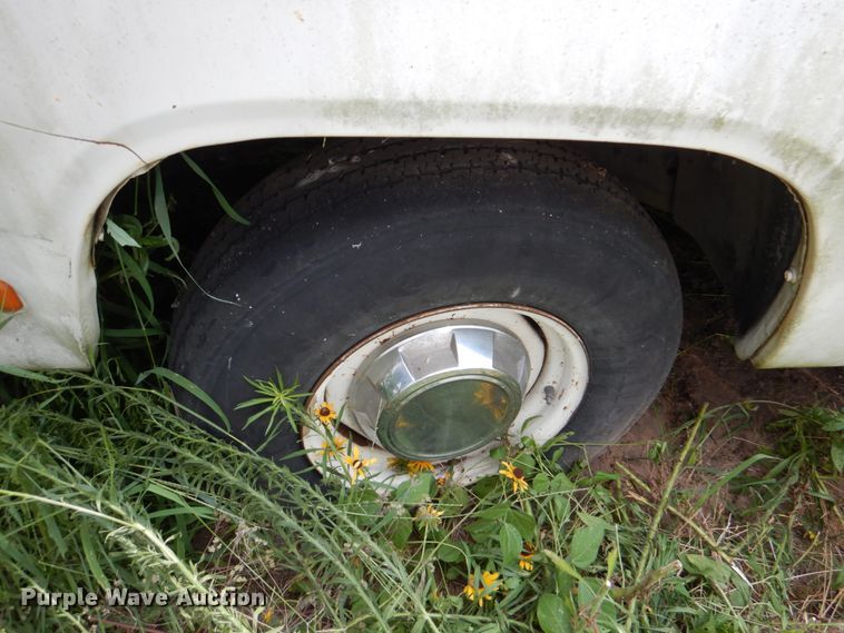 image for item IR9012 1986 Dodge Ram 150  pickup truck