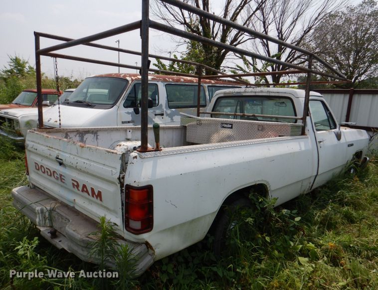 image for item IR9014 1991 Dodge Ram 150  pickup truck