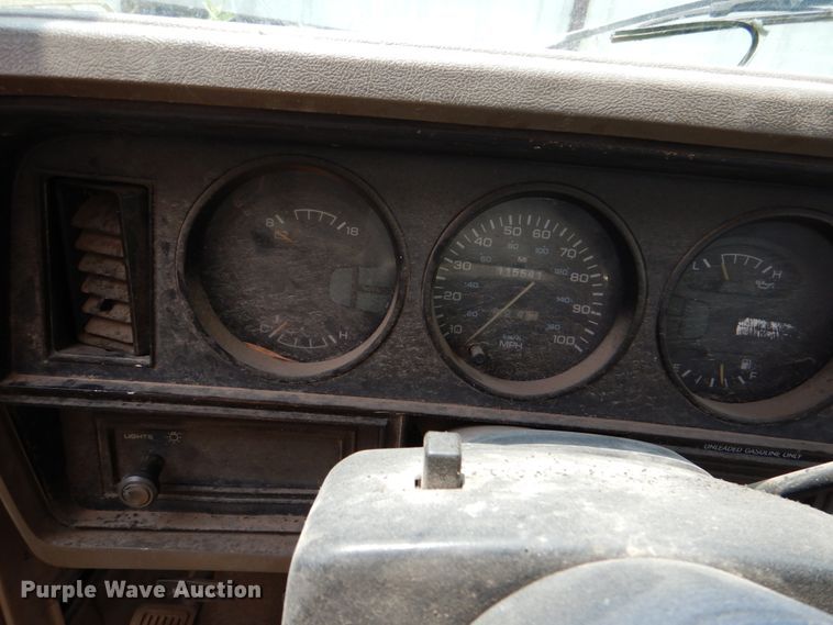 image for item IR9014 1991 Dodge Ram 150  pickup truck