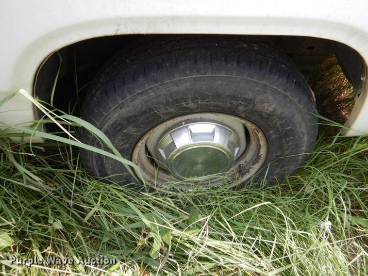 image for item IR9014 1991 Dodge Ram 150  pickup truck