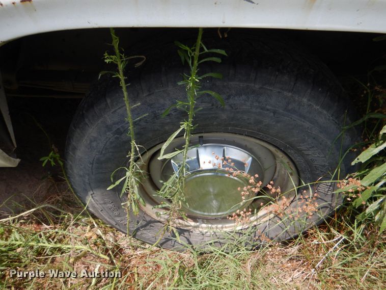 image for item IR9014 1991 Dodge Ram 150  pickup truck