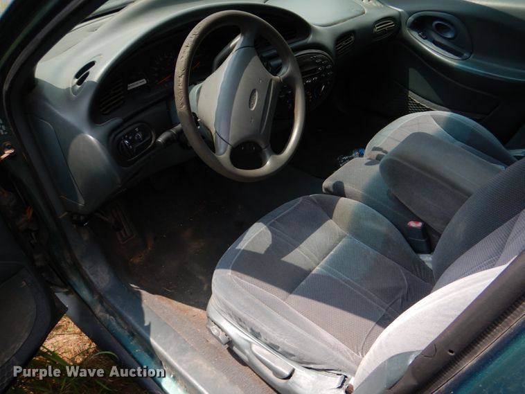 image for item IR9015 1997 Ford Taurus GL