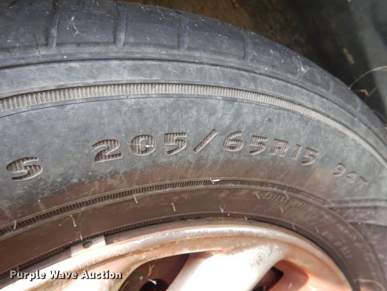 image for item IR9015 1997 Ford Taurus GL