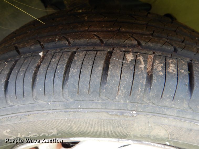 image for item IR9015 1997 Ford Taurus GL