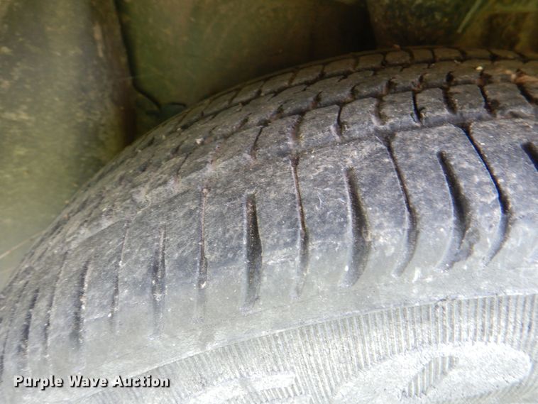 image for item IR9015 1997 Ford Taurus GL