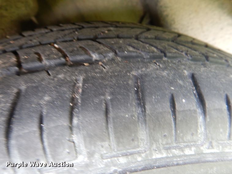 image for item IR9015 1997 Ford Taurus GL